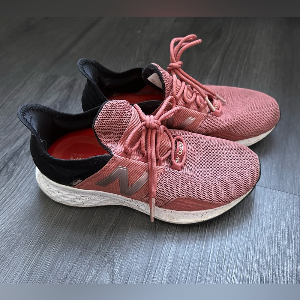 New Balance Women's Fresh Foam Roav V1 Classic